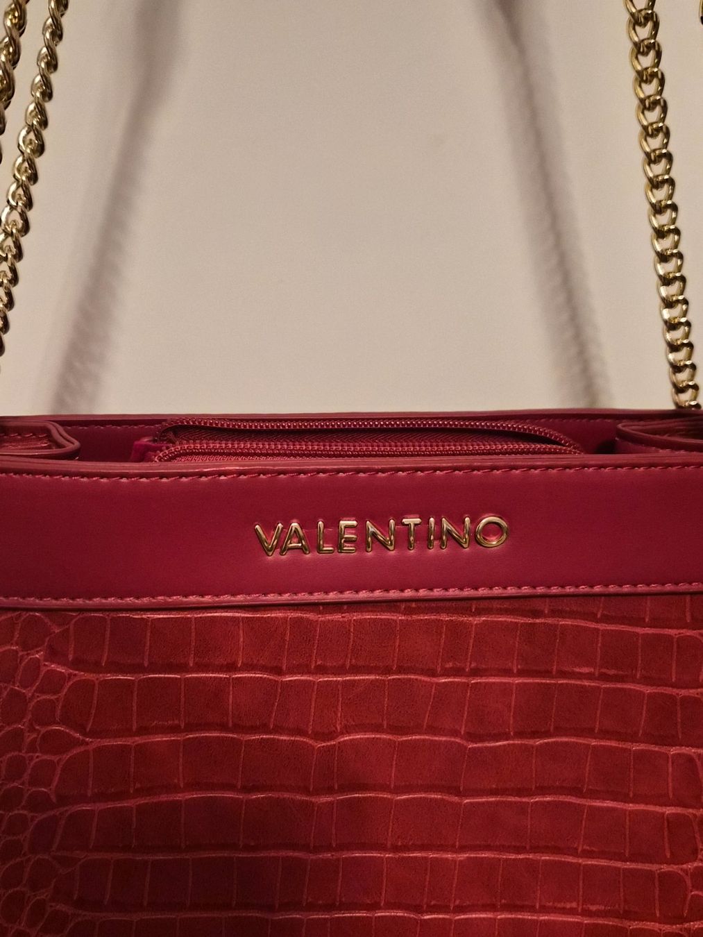 Valentino Borse da donna: VALENTINO TASCHE ROT NEU – Nuovo (secondo la descrizione) da glattbrugg venduto da Aurica 1