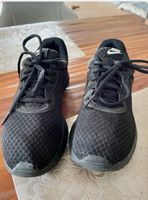 Schwarze Turnschuhe Gr. 38 Versand möglich/Envoi possible