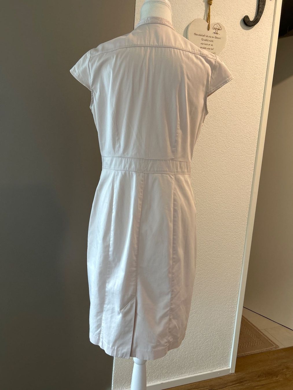 Vestiti: Kurzarm Kleid hellbeige mit Knöpfen – Usato da Brunnen venduto da Nala2929 5