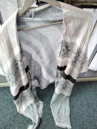 LEICHTER PONCHO
