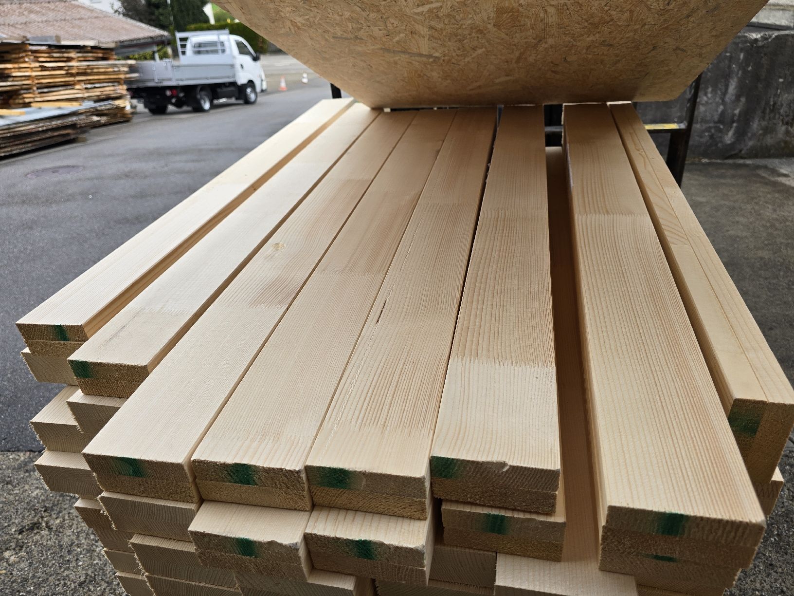 Articoli in legno: Fichten Latten KVZ – Nuovo (secondo la descrizione) da Ramsei venduto da Waelchris 1