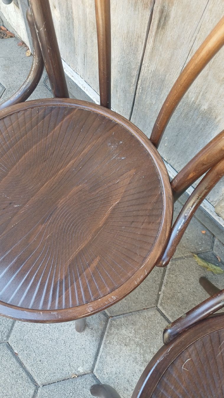 Chaises: 3 alte Stühle – D'occasion à Flawil par Pinkmalibu 1