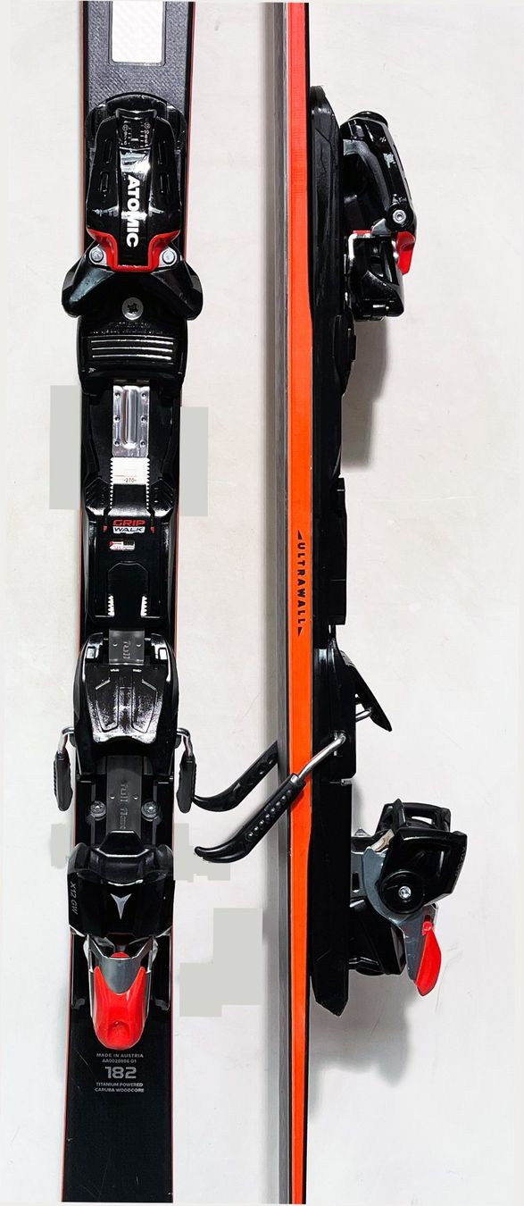 Atomic Skis: ATOMIC REDSTER X9i   182 cm; eine Saison gebraucht – Gebraucht aus Brüttisellen von SkiverkaufStepan 2