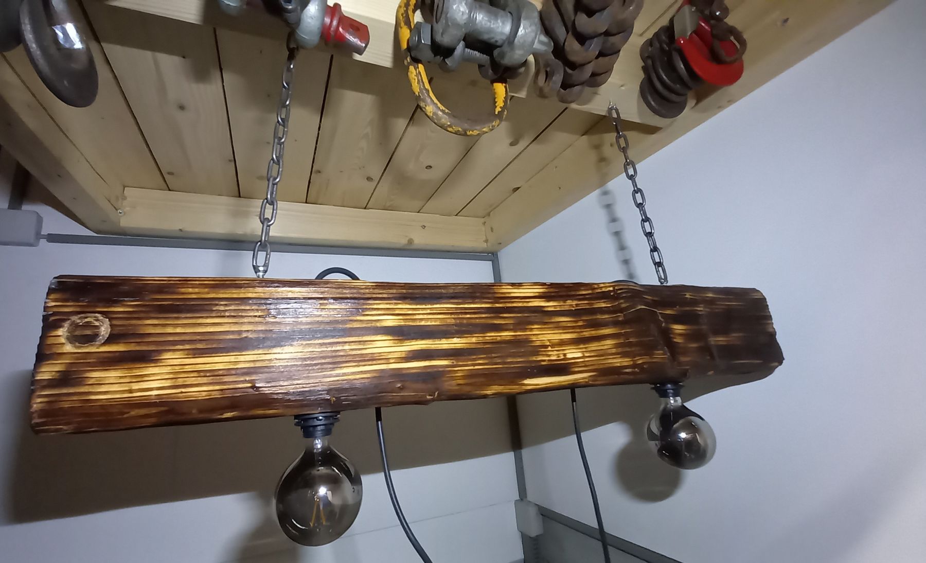 Kronleuchter & Deckenlampen: Rustikale Lampe aus Altholz – Gebraucht aus Escholzmatt von paedy86 8