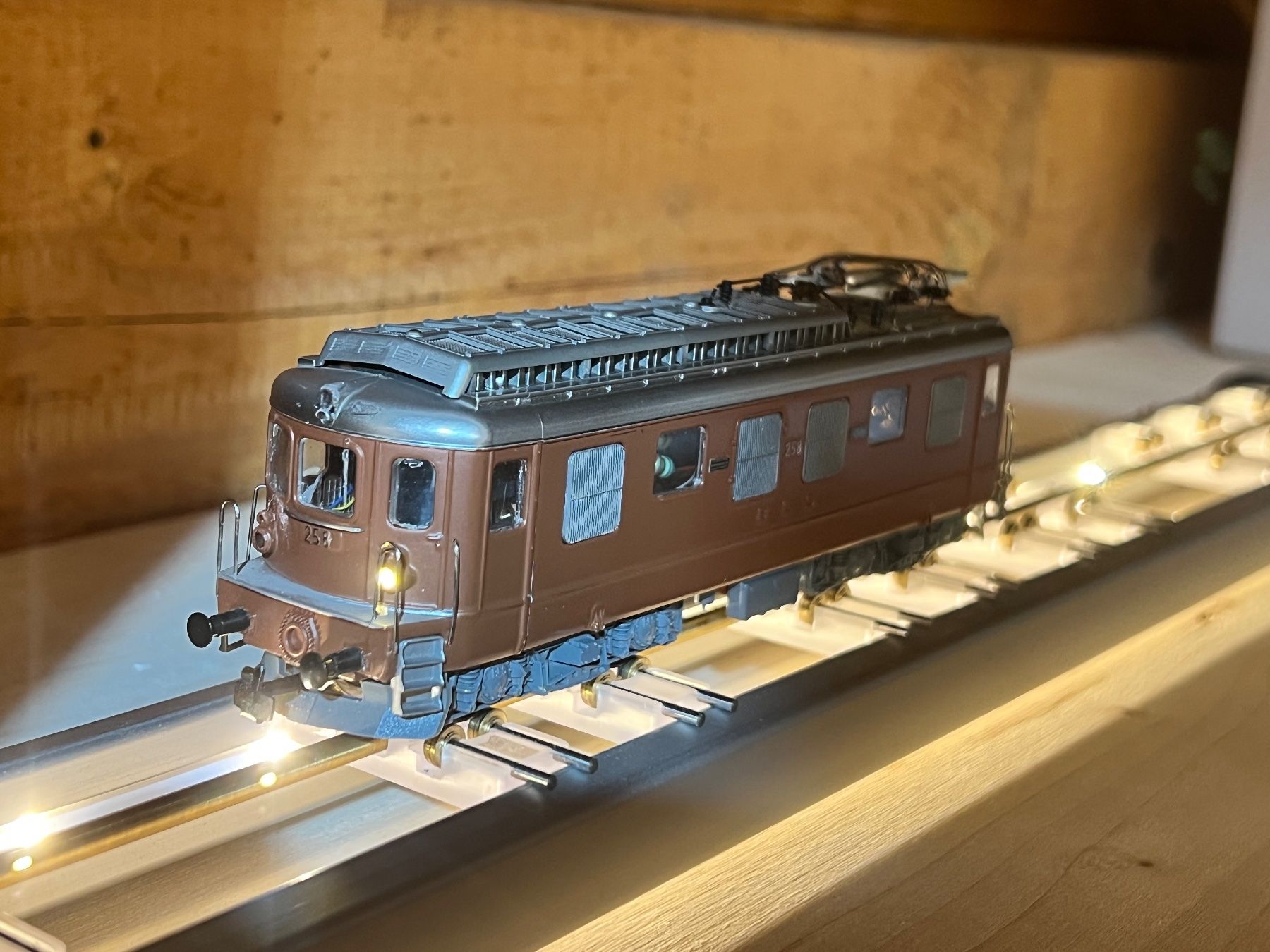 Modellini di ferrovie: Swimo BLS Ae4/4 H0/AC LED Digital – Usato da Geroldswil venduto da TopTrain54 4