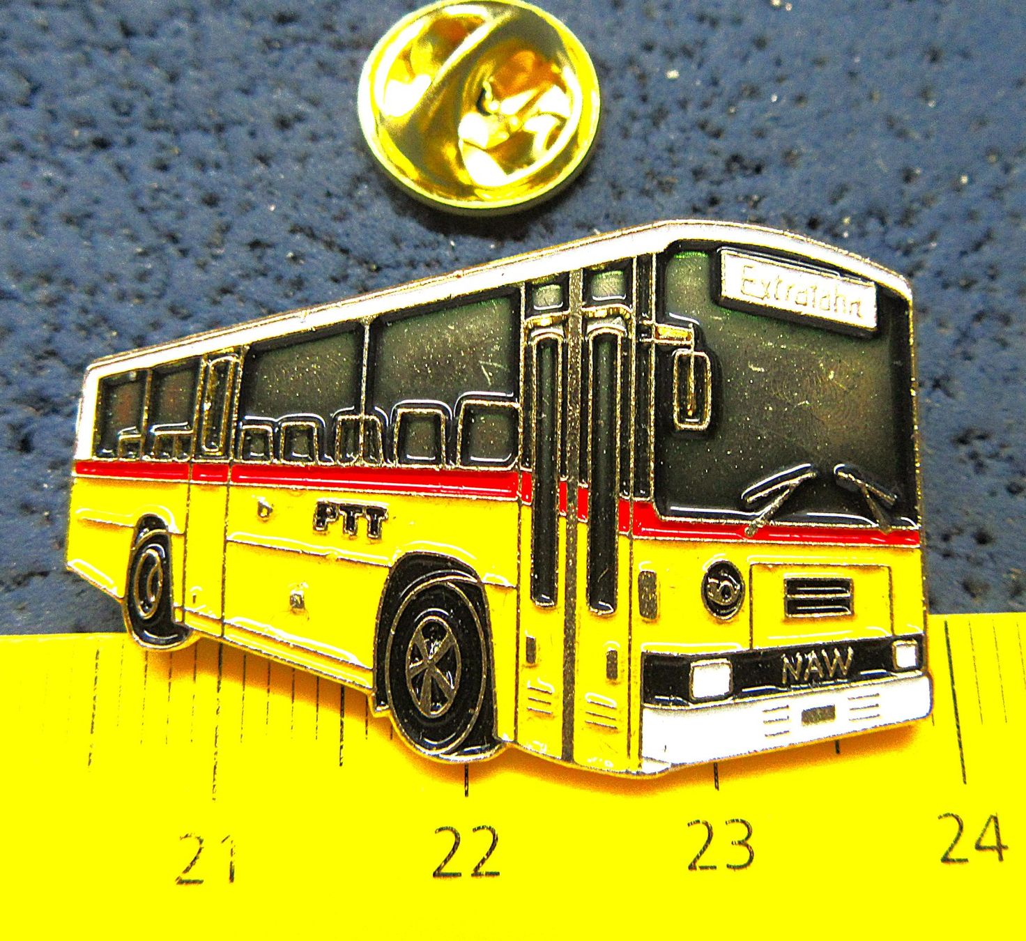 Swiss Plaketten & Abzeichen: NAW POSTAUTO PTT EXTRAFAHRT PIN – Gebraucht aus Ettingen von Hausi4711