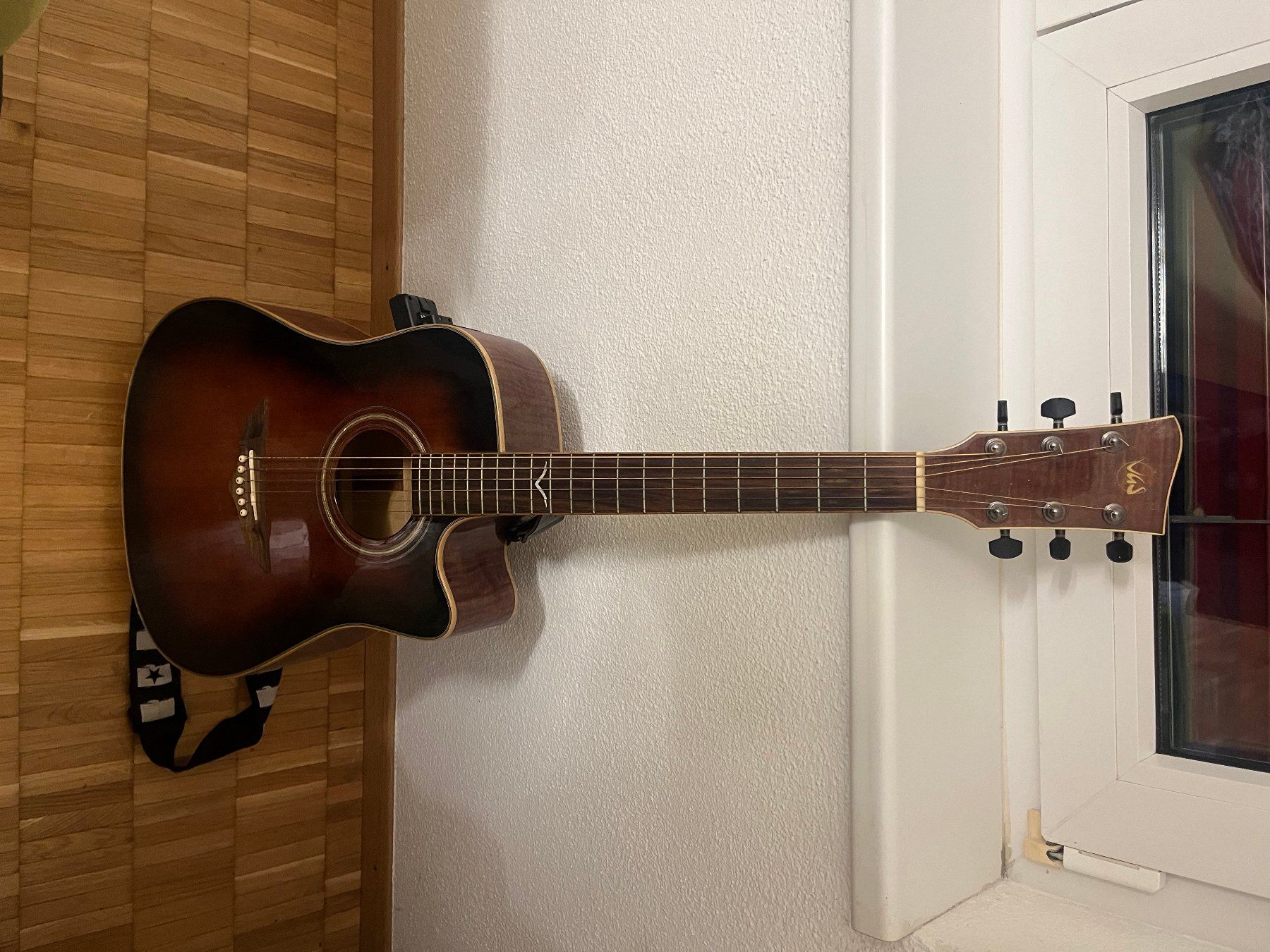 Strumenti musicali: Gitarre Akkustik mit Tonabnehmer – Usato da Walenstadt venduto da ric_5ztp