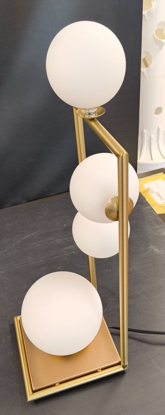 Lampade: Tischlampe Miloox Sforzin – Usato da Basel venduto da bk_brockibasel 3