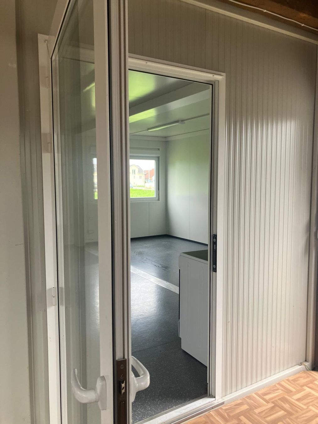 Conteneurs de construction: Container, Wohncontainer, Provisorium, tiny house – D'occasion à Galgenen par contdeluxe 7