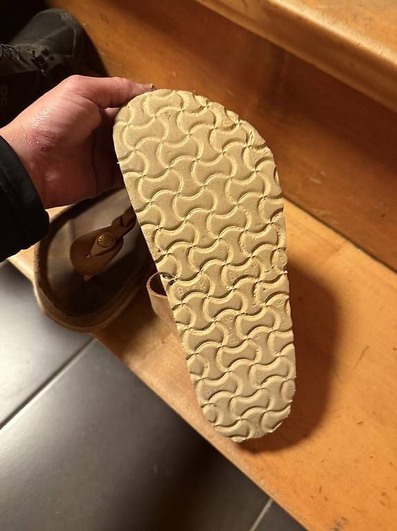 Birkenstock Scarpe da donna: Birkenstock Flip Flop – Usato da Saas im Prättigau venduto da jasna118 1