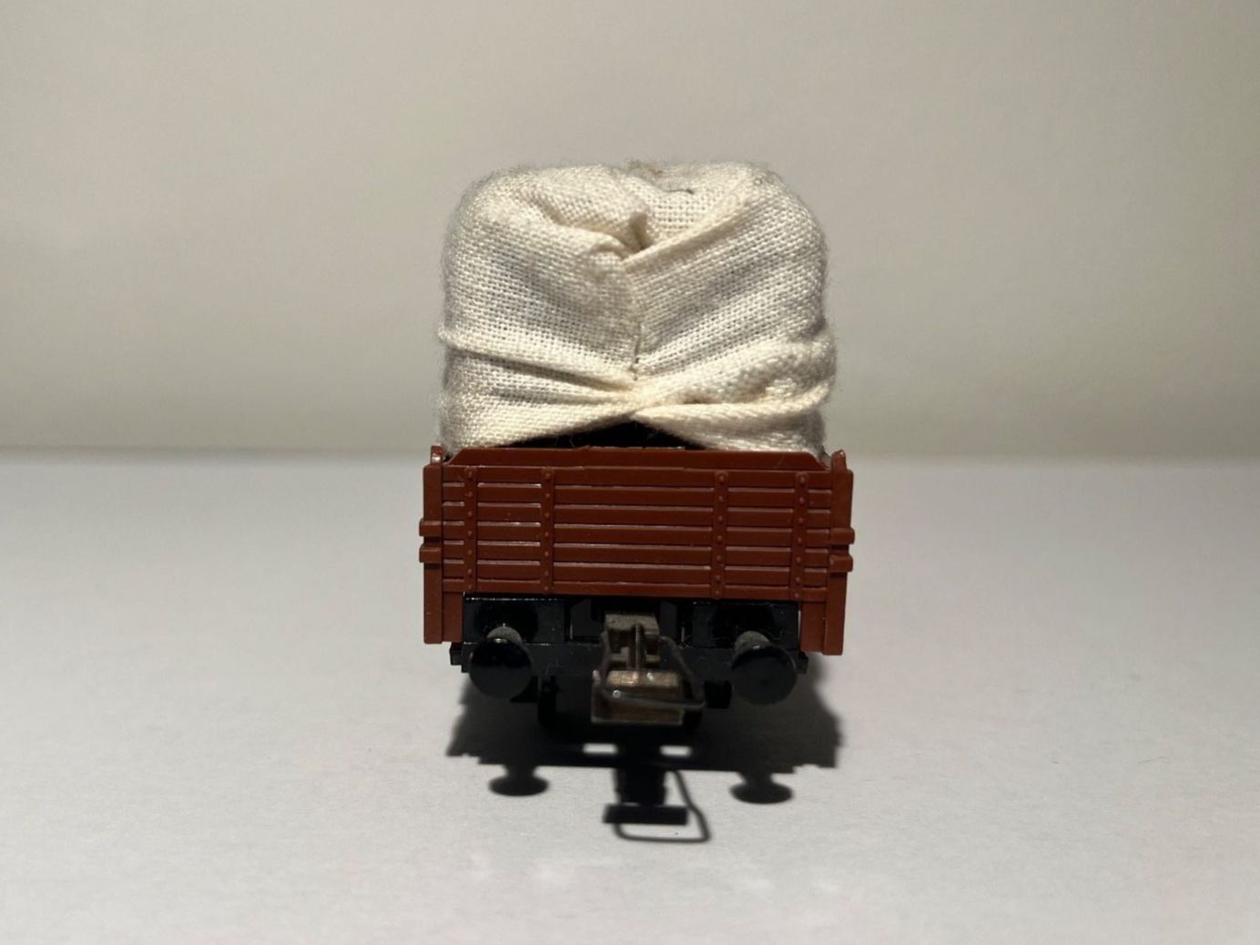 Trix Modellini di ferrovie: Trix H0 Reise- und Güterwagen – Usato da Schaffhausen venduto da cherren75 7
