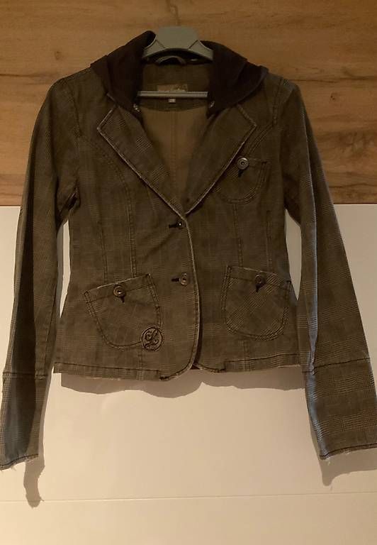 Vestes: Jeansjacke – Neuf avec emballage d'origine à Basel par cwe_zyg5
