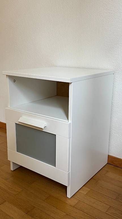 Comodini: BRIMNES Nachttische / Bedside Tables (2) – Usato da Zürich venduto da eng_52gr 3