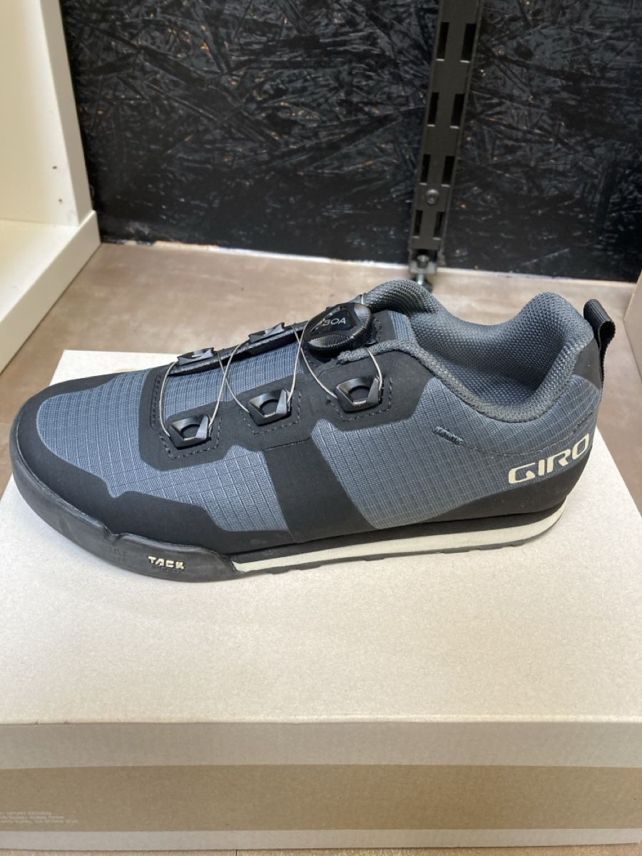 Giro Scarpe da uomo: Giro Tracker W Bikeschuhe 37 – Nuovo e nell'imballaggio originale da Zürich venduto da Barspin
