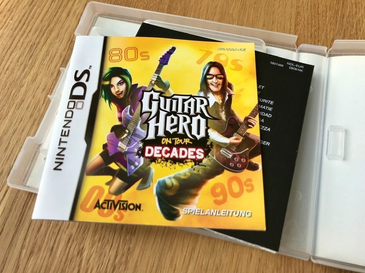 Nintendo Spiele: Guitar Hero on Tour Decades NDS – Gebraucht aus Basel von ece2108 2