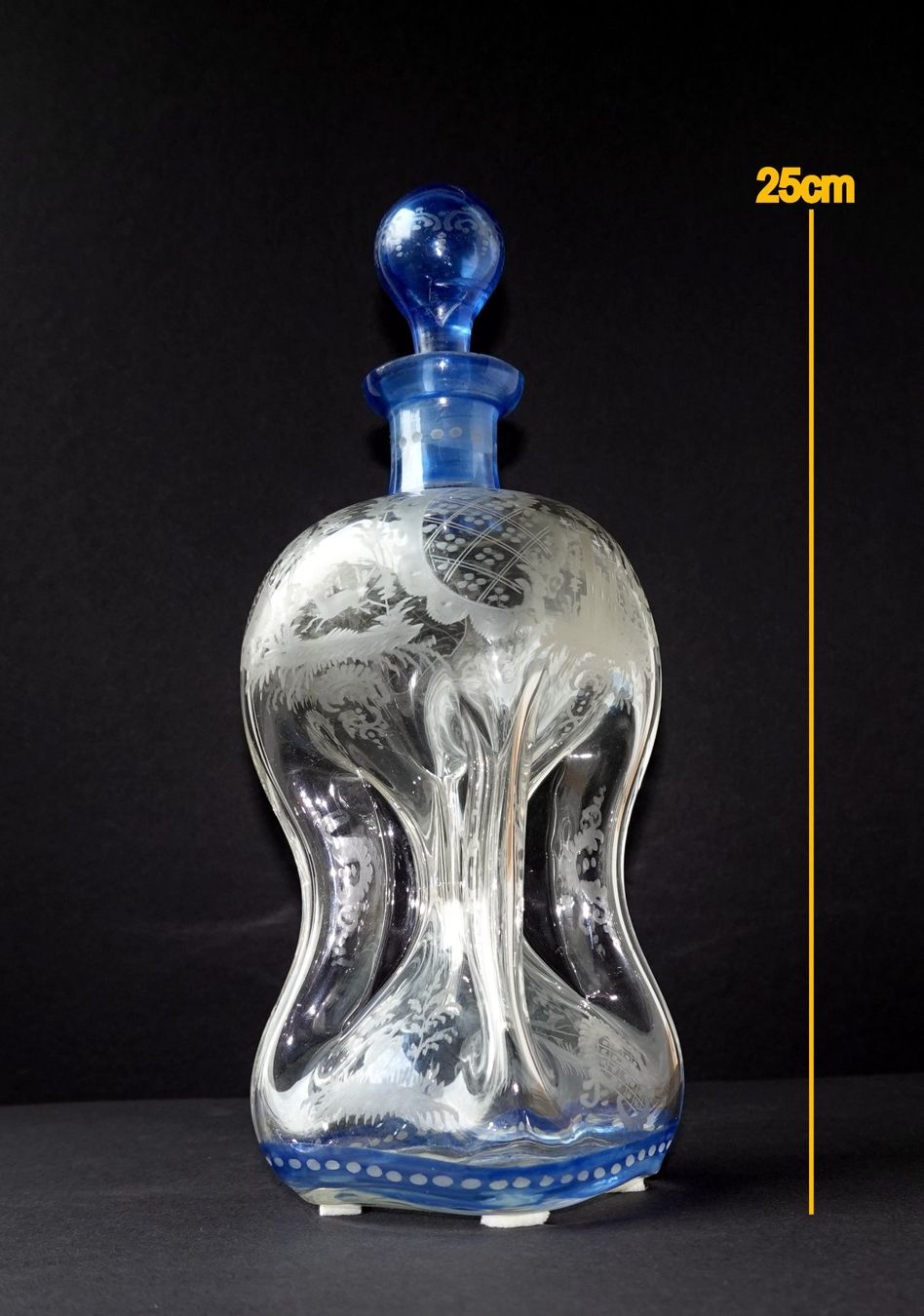 Caraffe: Karaffe-Gluckerflasche Rarität – Usato da Brunnen venduto da brocundfloh