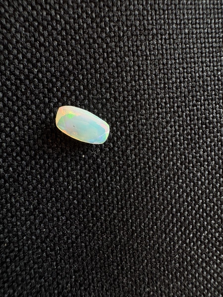 Pierres précieuses: Äthiopischer Opal 0.85ct – Neuf avec emballage d'origine à Wängi par Horus90 3