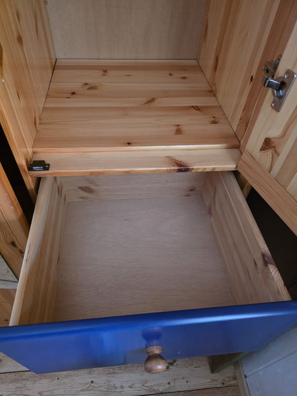 Schränke: Schrank massiv – Gebraucht aus Adlikon von Clara28 3