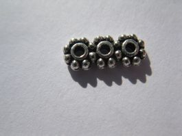 20 Stück 3-Loch Stege, Verbinder, Zwischenteil, 10x4mm,