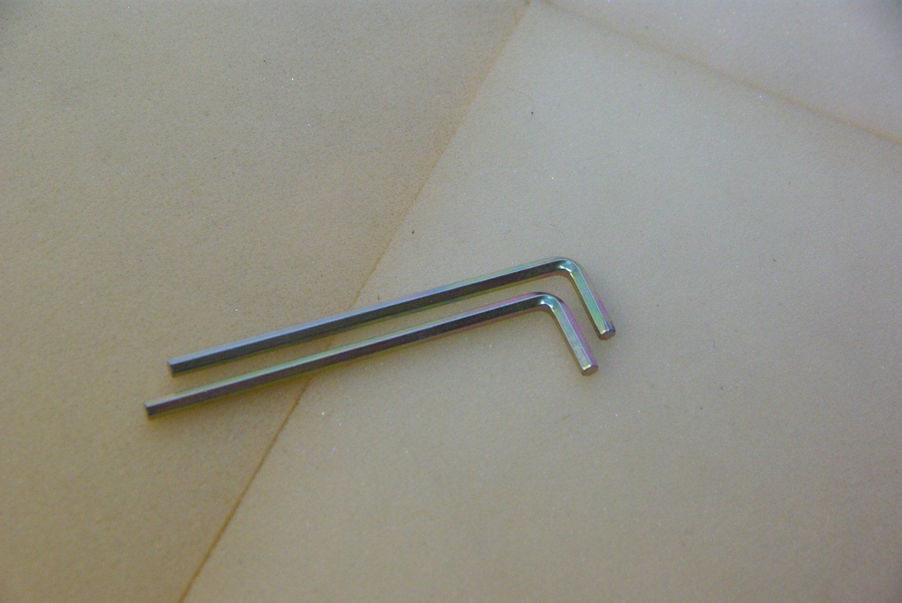 Tutti gli attrezzi: 2x Imbuss Winkelschlüssel, 4mm – Usato da Herisau venduto da Cevianer1844