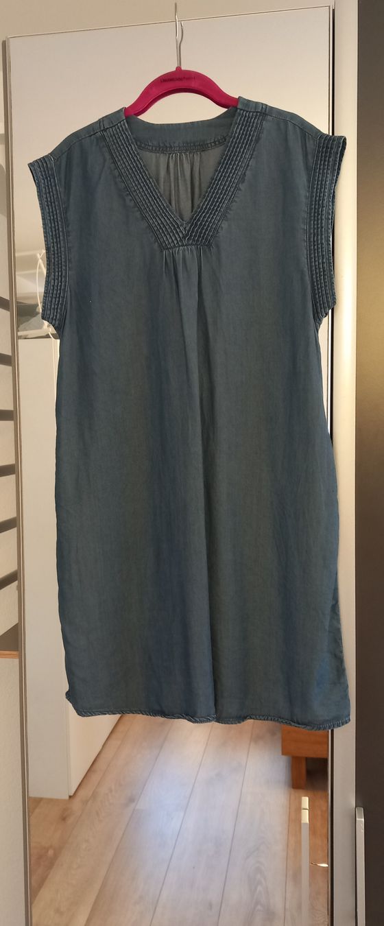 Kleider: Jeanskleid, kurz, 40/42 – Gebraucht aus Rorbas von siramad