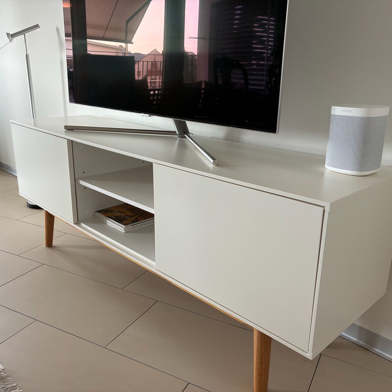 TV Möbel: Modernes TV-Board – Gebraucht aus Meisterschwanden von Otto753 1