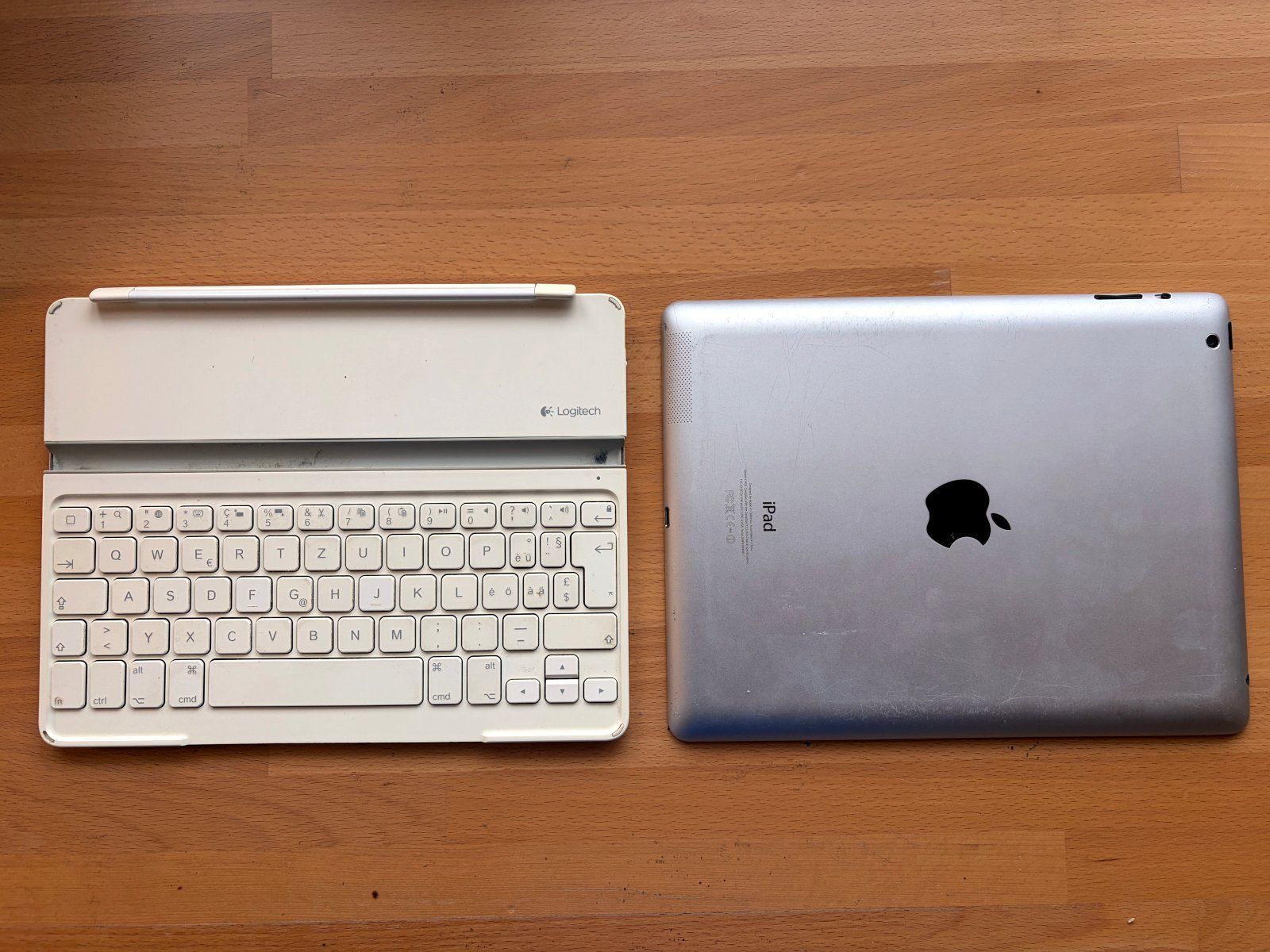 Apple Tablet PC: iPad 4th Generation (2012) mit Logitech Keyboard – Gebraucht aus Binningen von pbuergler 2