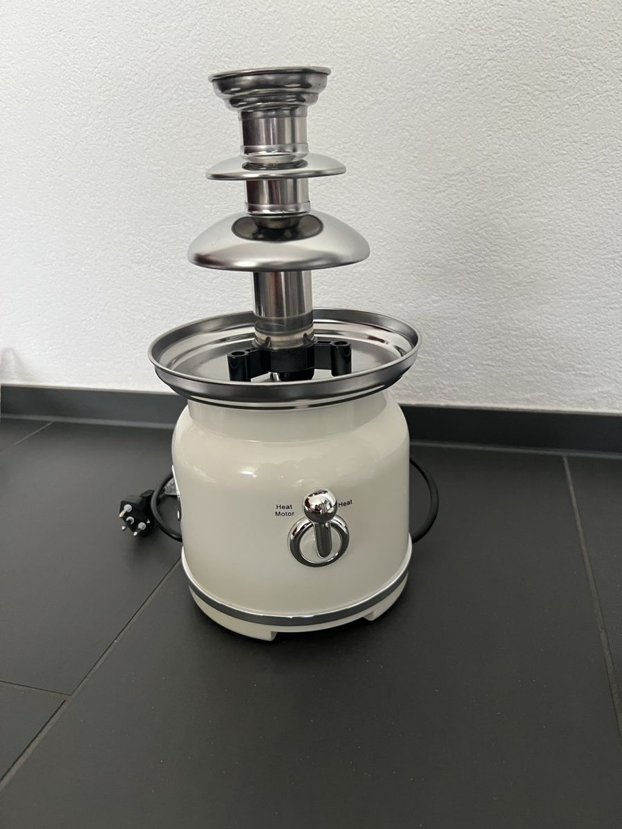 Küchengeräte: Schoko Brunnen  – Gebraucht aus Holziken von 181281 1