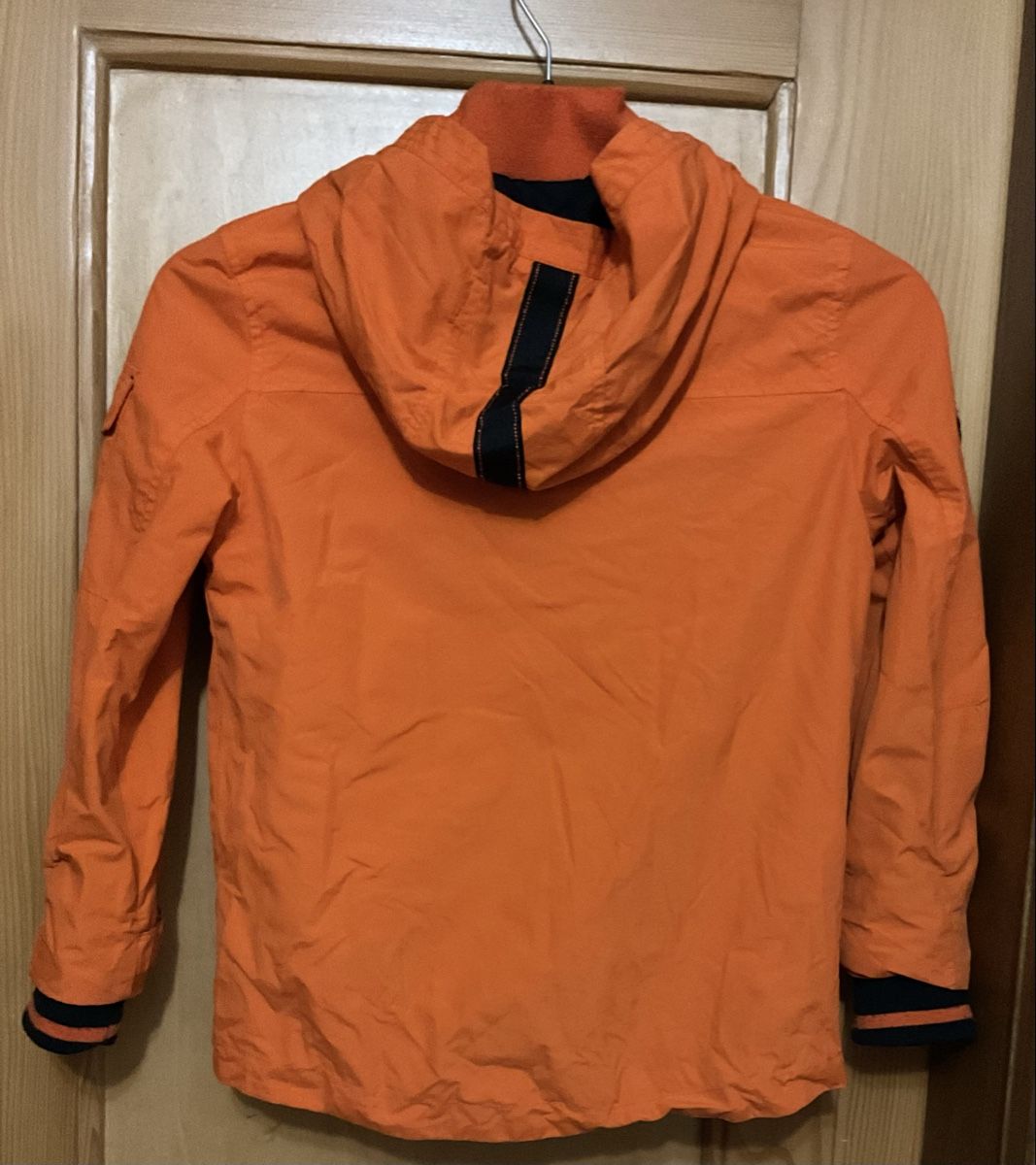 C&A Giacche & Cappotti: Orange Kinder Jacke Gr. 128 von C&A – Usato da Buchs AG venduto da Yuca01 2