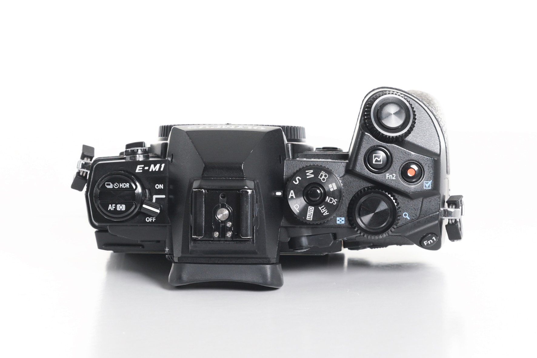 Olympus Fotocamera: Olympus OM-D E-M1 Gehäuse – Usato da Wädenswil venduto da tevyag 4