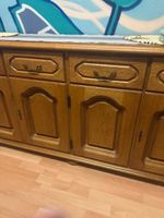 Vintage-Sideboard aus Massivholz, ideal zur Aufbewahrung