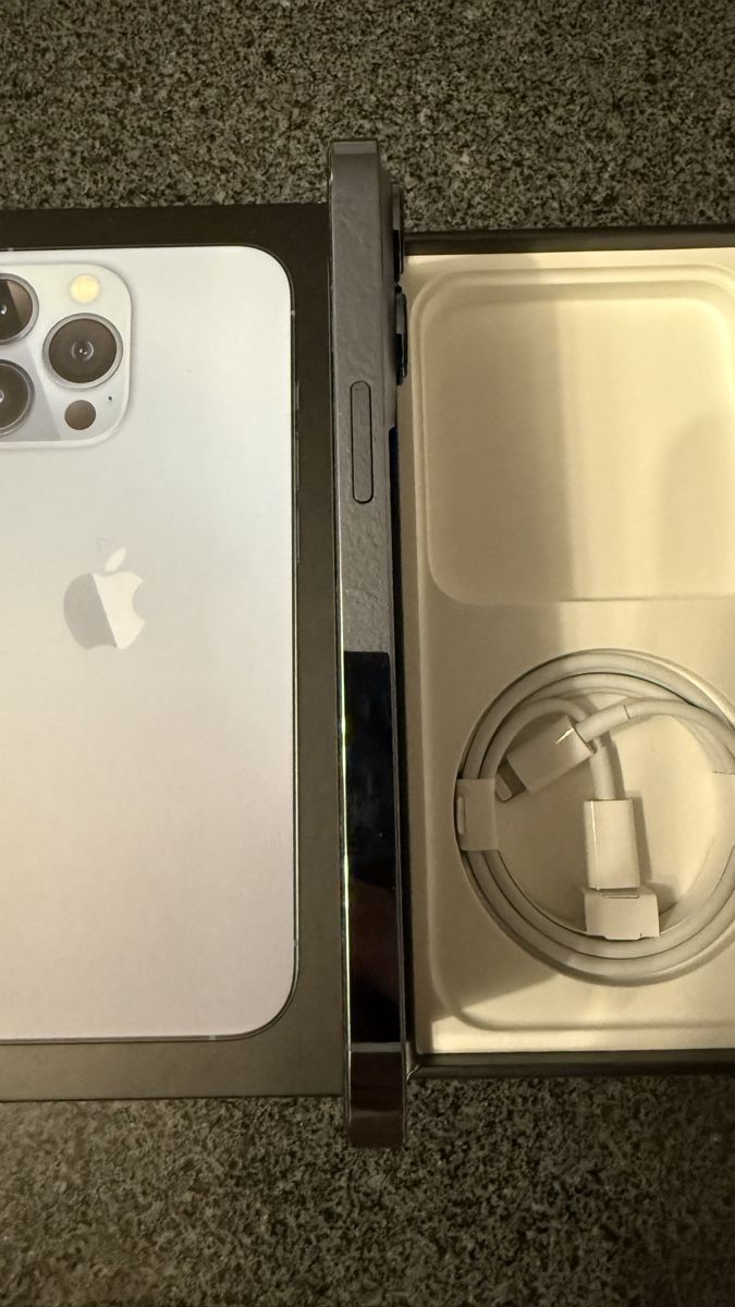 Apple Portables: iPhone 13Pro - 256GB – D'occasion à Langenthal par McQUEEN01 2