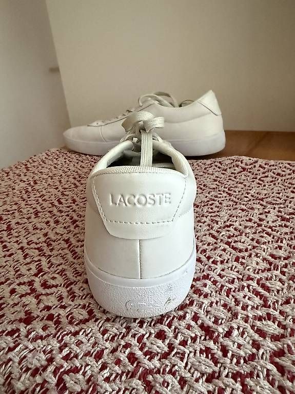 Lacoste Scarpe da uomo: Lacoste Schuhe Herren weiss – Usato da Schaffhausen venduto da wet_9mjt