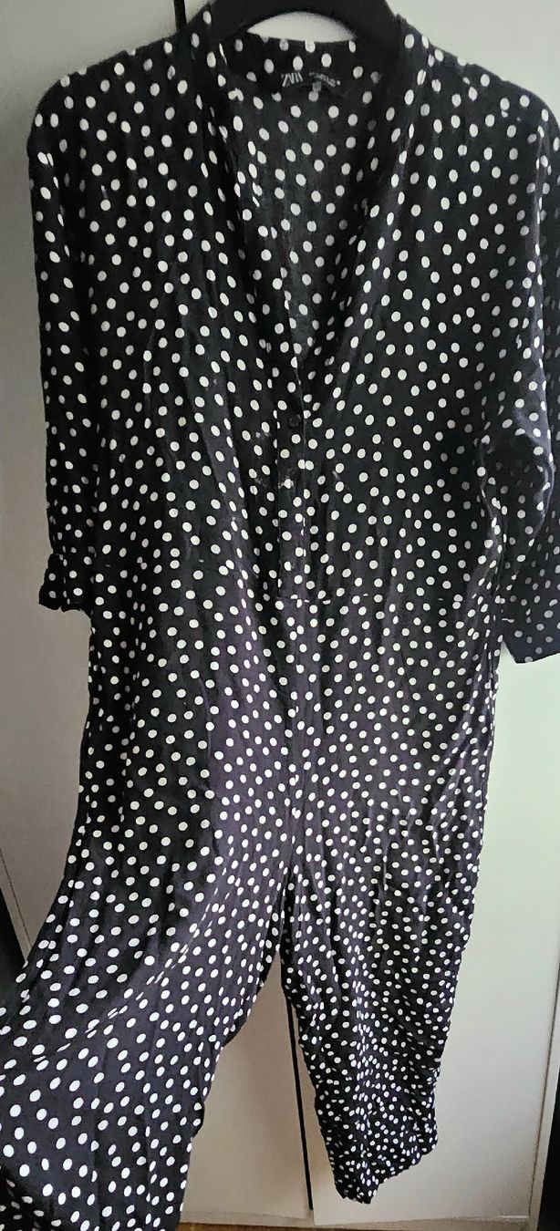 Zara Tute: Zara Jumpsuit mit Pünktchenmuster, Grösse L, – Nuovo (secondo la descrizione) da Bülach venduto da ane_yn2b 2