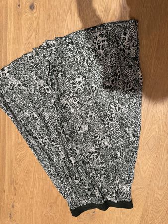 Rock Gr. 34