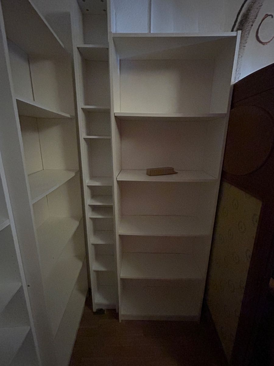 Scaffali: vier Ikea Büchergestellt weiss – Usato da Zürich venduto da MISSYS-WONDERBAG 1