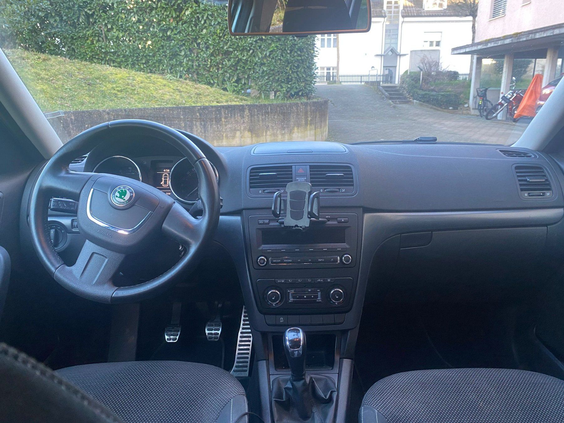 Skoda Automobili: Skoda Yeti 1.4 TSI – Usato da Allschwil venduto da SimauK 8