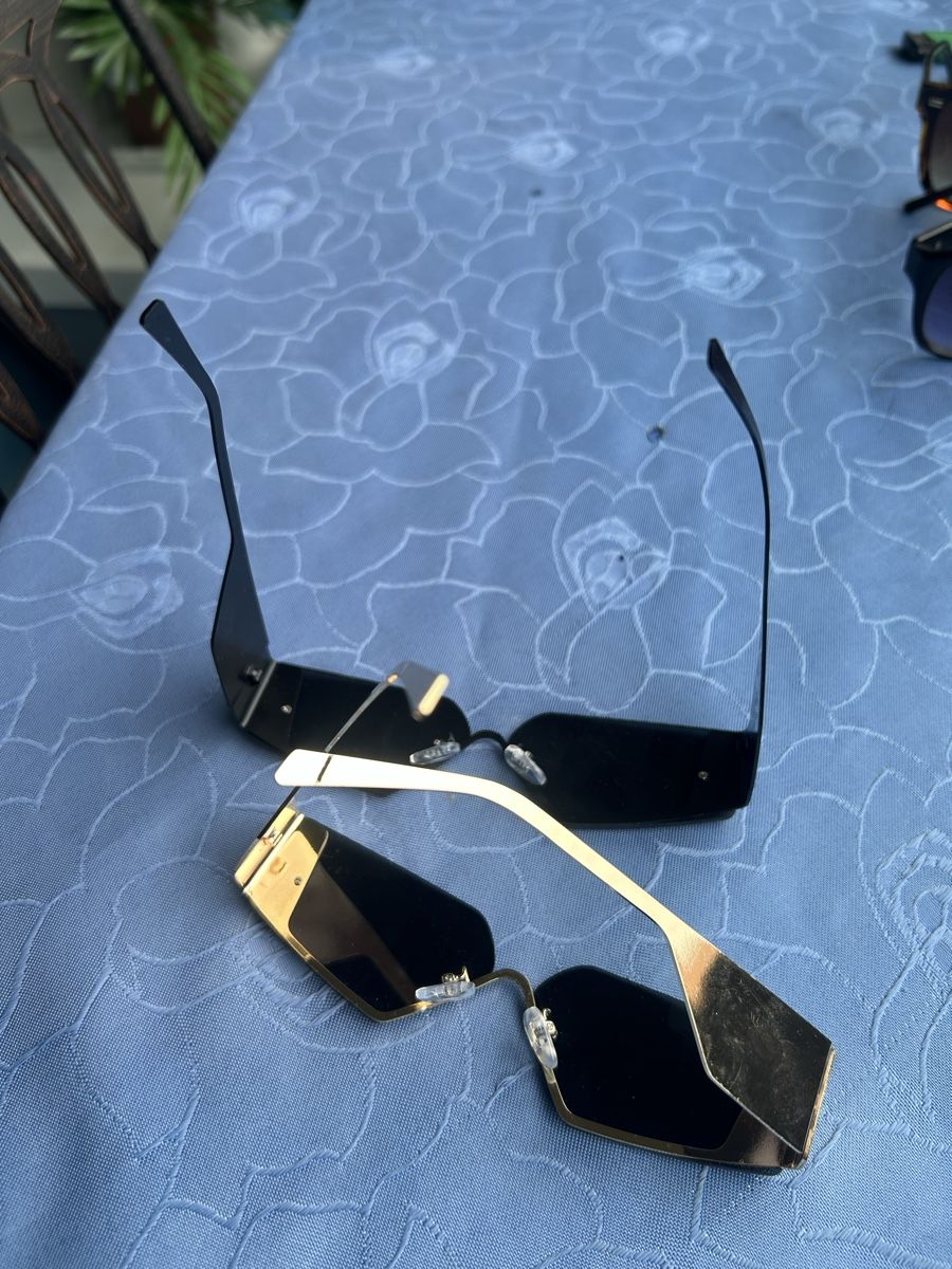 Lunettes & Verres: Sonnenbrille – D'occasion à Basel par Krisztina.na