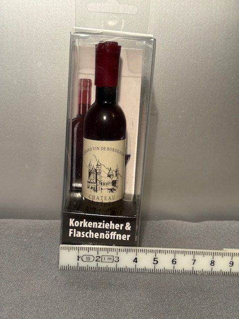 Apribottiglie & Tappi per chiusura: Weinflasche "Attrappe" mit Korkenzieher, Chateau Moulin du – Nuovo e nell'imballaggio originale da Kriegstetten venduto da Dorothy66 9