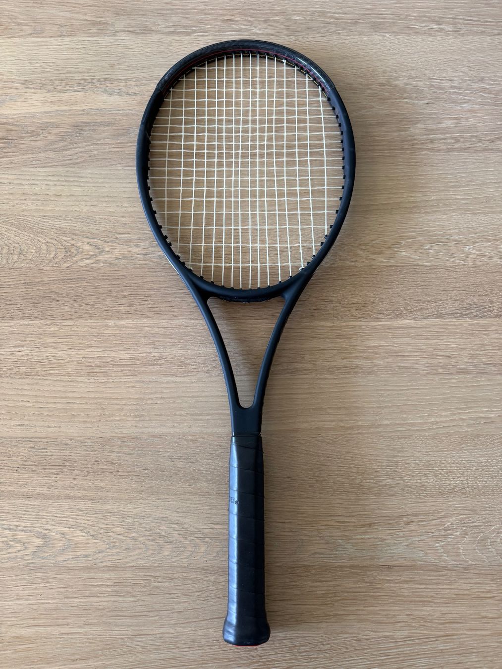 Wilson Schläger: Wilson Pro Staff 97 V13 – Gebraucht aus Effretikon von tim0thy