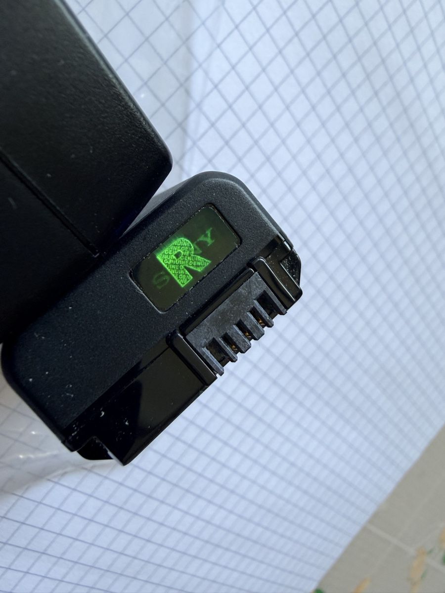 Sony Batterie: Sony Akku NP-FW50 mit Ladegerät  – Nuovo (secondo la descrizione) da Zürich venduto da d-ron 2
