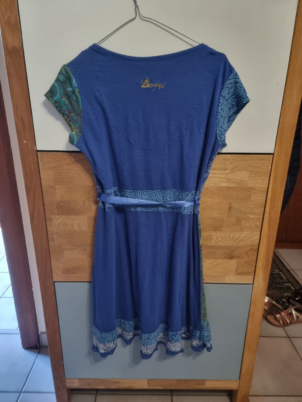Desigual Kleiderpakete: Lot Desigual XL – Gebraucht aus st-Léonard von Pegaze0 1