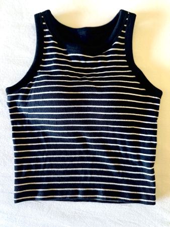Uniqlo schwarz-weisser cropped Top / Sport BH