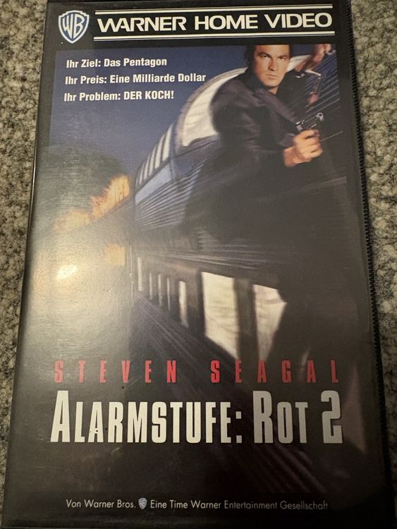 VHS alarmstufe rot 2 (Neu (gemäss Beschreibung)) in Herzogenbuchsee für ...