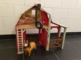 Écurie Spirit + cheval - Jouet pour enfants - Comme neuf