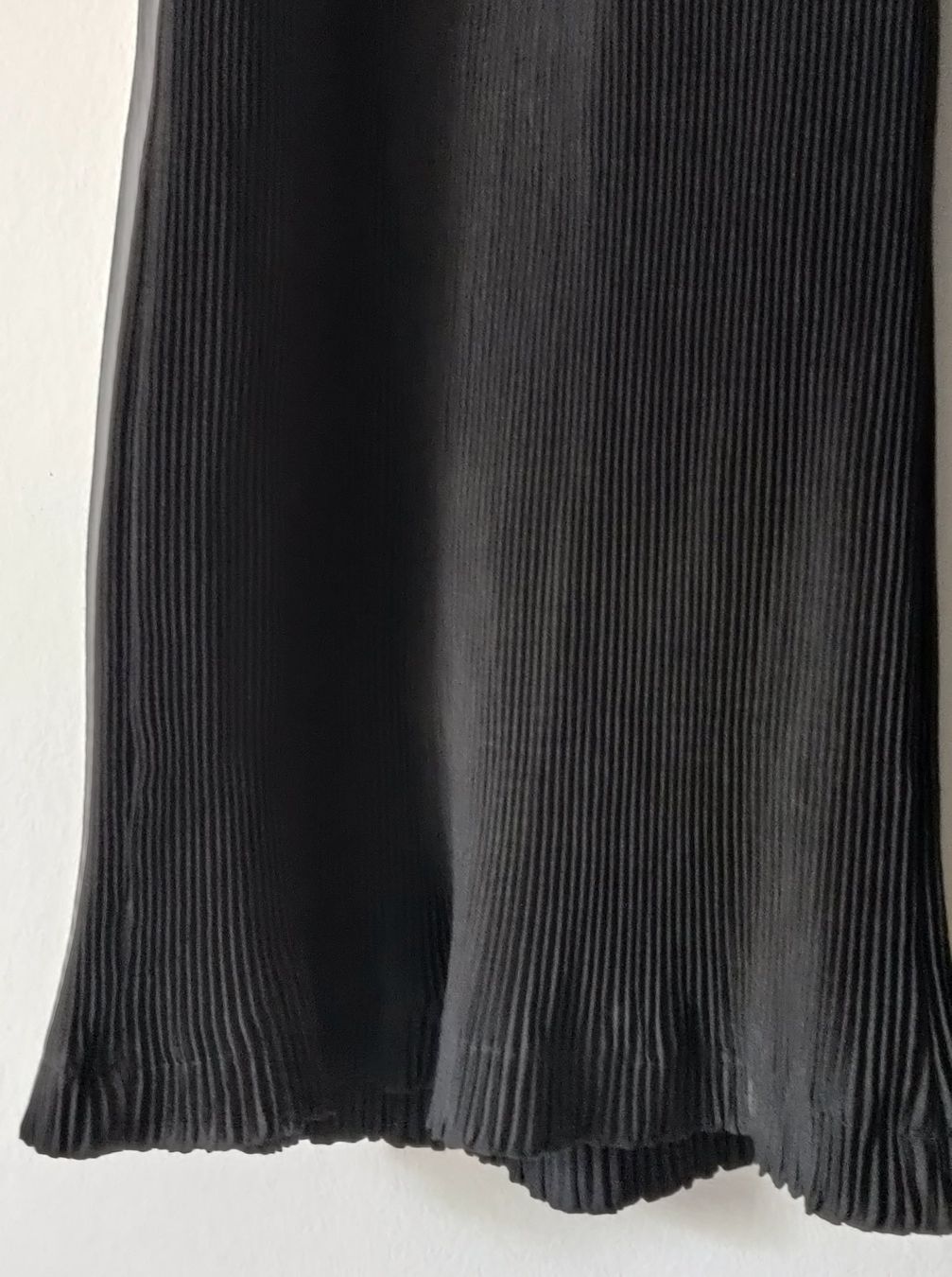 Hosen: PrettyLittleThing Plissee Hose Pantalone black Gr.34 – Gebraucht aus Winterthur von Lotusherz 3