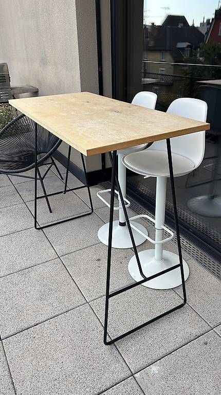 Tavoli: Hochtisch / Bar-Set mit Holzplatte – Usato da Zürich venduto da lupolupo