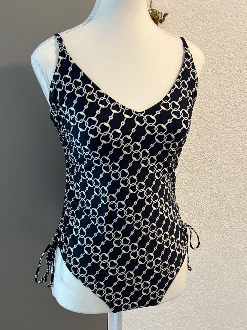 Badekleider & Bikinis: Badeanzug Damen schwarz mit Muster – Gebraucht aus Brunnen von Nala2929 1
