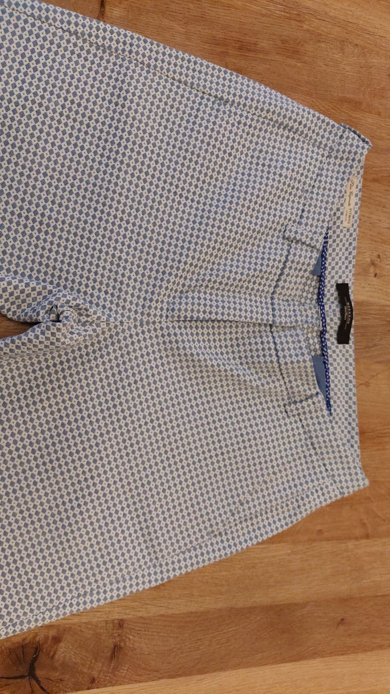 Max Mara Pantaloni: Weekend Max Mara Hose, Slim Cigarette, hellblau gr 36 – Usato da Gwatt (Thun) venduto da Letzte-Chance-III 3
