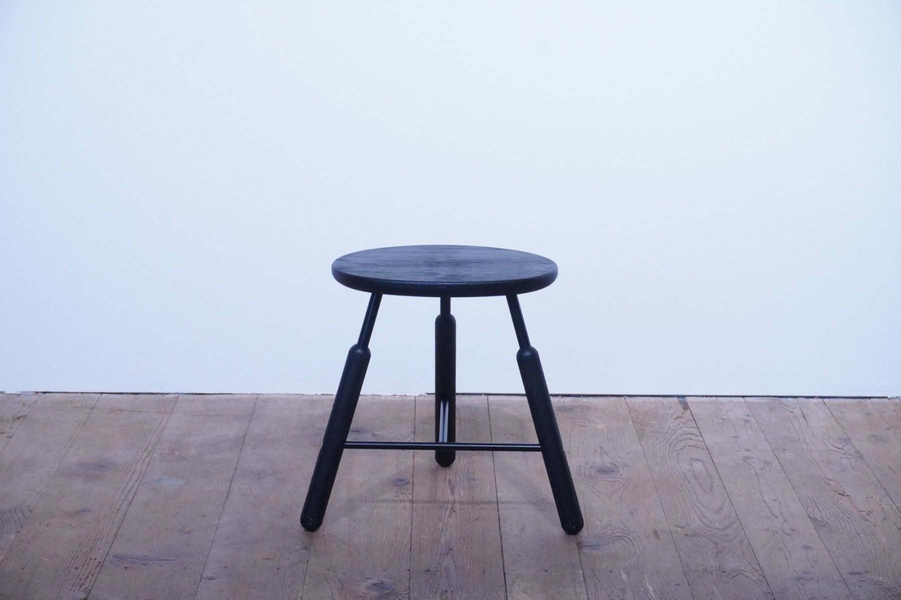 Tabourets: &Tradition Hocker Norm NA3 Eiche schwarz – D'occasion à Bad Zurzach par QLASSIQ 2